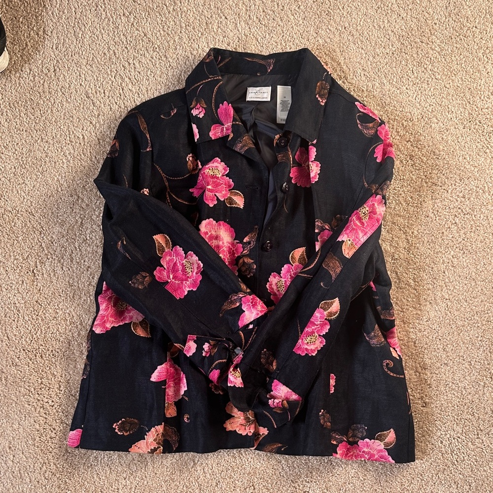 Liz Claiborne Black and Pink Floral Light Jacket / Shirt